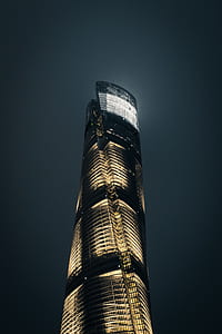 black and white skyscraper thumbnail