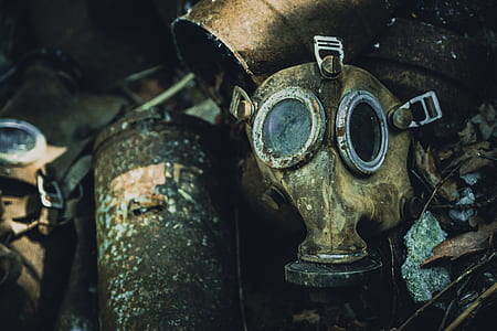 brown gas mask thumbnail