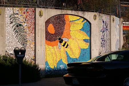 Sunflower and Bee Wall Painting thumbnail