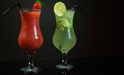 two strawberry and lime flavored glasses thumbnail