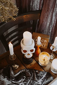Halloween Decorations & Candles thumbnail