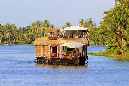 house boat on water thumbnail