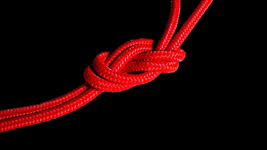 red yarn thumbnail