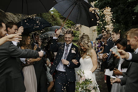 newly wed couples photo thumbnail