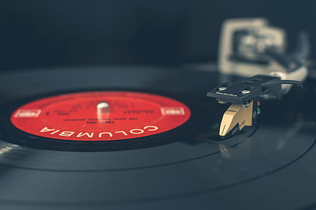 black vinyl player thumbnail