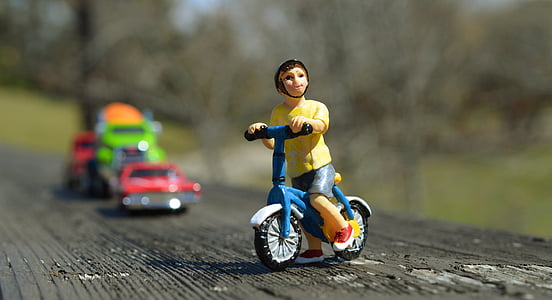 boy riding bicycle minifigure thumbnail