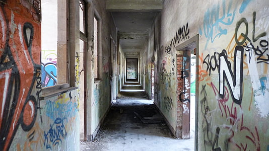 hallway full of graffiti thumbnail