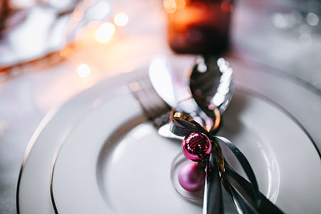 Christmas table decorations thumbnail