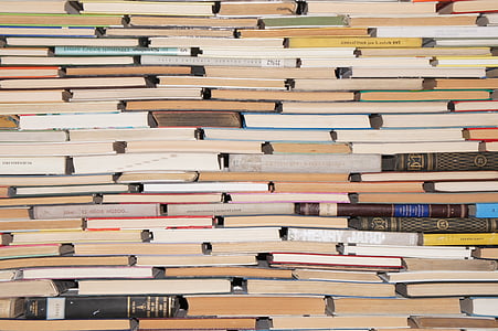 pile of books thumbnail