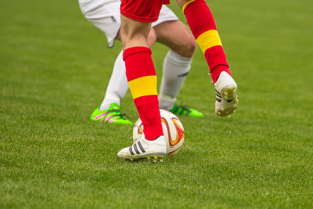 man playing soccer thumbnail