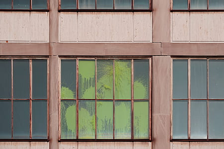 green paints on window thumbnail