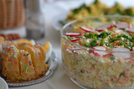 selective focus photography of food on bowl thumbnail