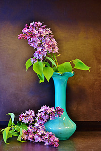 pink flowers in vase thumbnail