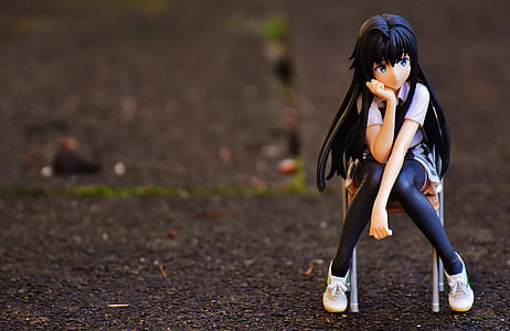 woman anime character thumbnail