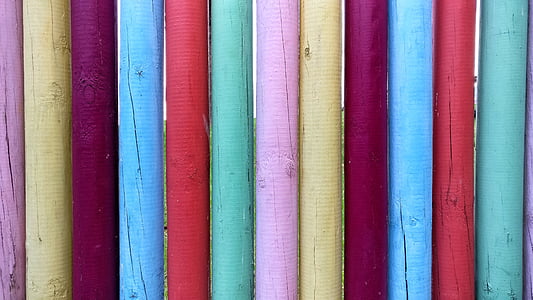 photo of painted wooden fence thumbnail