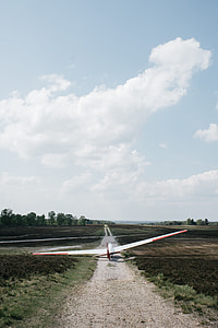 Glider prior to takeoff thumbnail