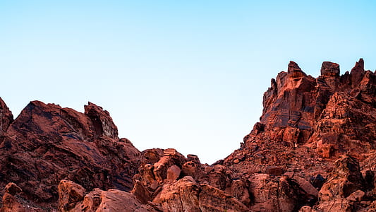 landscape photo of mountain thumbnail