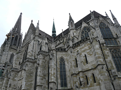 gray concrete cathedral at daytime thumbnail