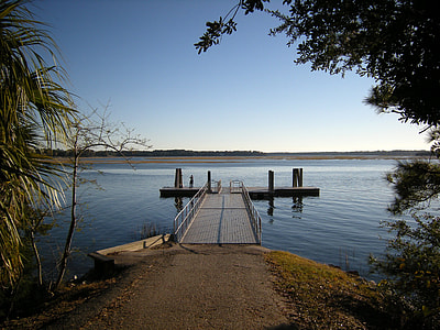 Docks and lake in Bluffton, South Carolina thumbnail