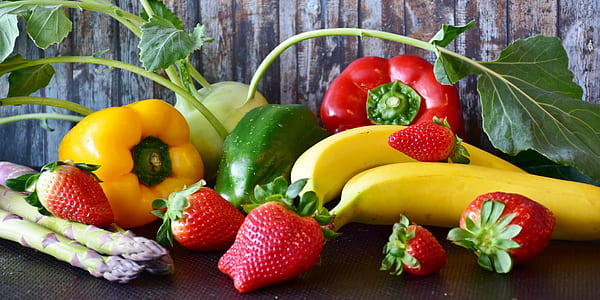banana, strawberry, asparagus, beetroot, yellow and green bell peppers thumbnail