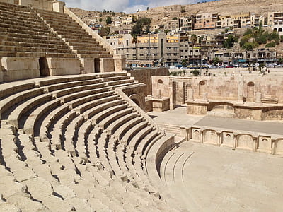 brown concrete Colosseum thumbnail