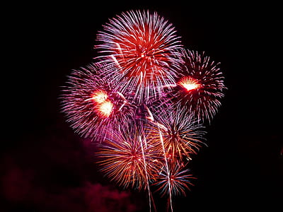 red and orange pagoda fireworks thumbnail