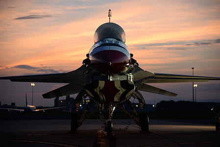 maroon aircraft thumbnail