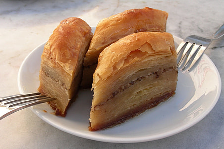 sliced of cake on plate thumbnail