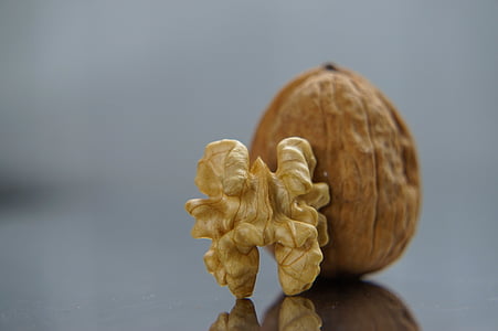 brown walnut thumbnail