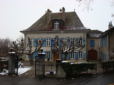 Renens castle in Switzerland thumbnail