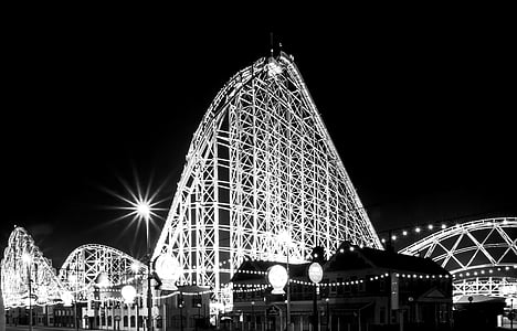 grayscale photography of building thumbnail