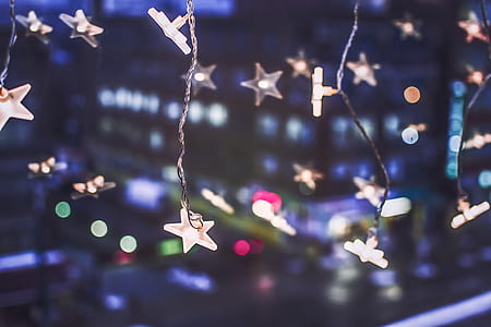 hanging white star string lights thumbnail