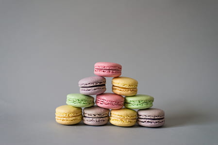 pile of macaron thumbnail