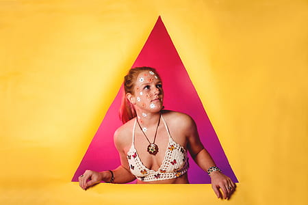 woman staring up thumbnail