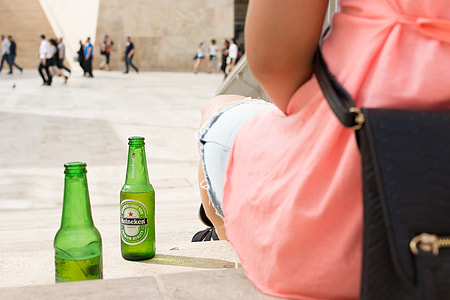 Heineken beer bottle thumbnail