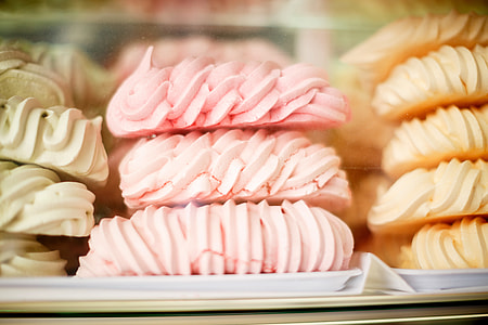 three pink meringues thumbnail