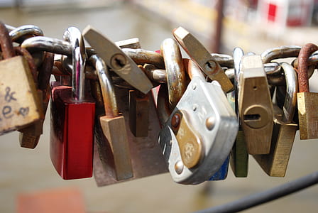 selective focus photography of love padlocks thumbnail