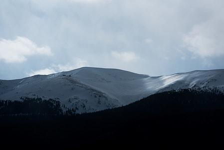 gray mountain under white cloud during daytime thumbnail
