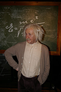 Albert Einstein costume thumbnail