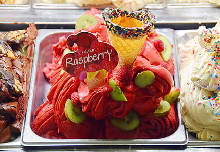 raspberry flavored ice cream thumbnail