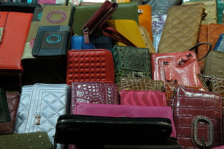 pouch lot thumbnail