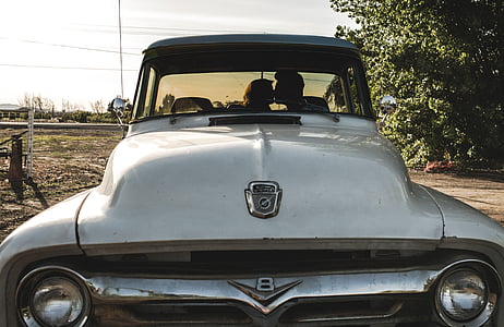 vintage grey pickup truck during daytime thumbnail