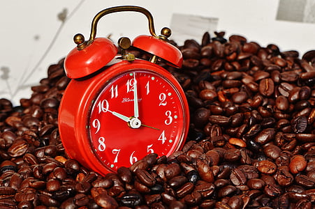 red dual bell analog desk alarm clock displaying at 10:00 thumbnail