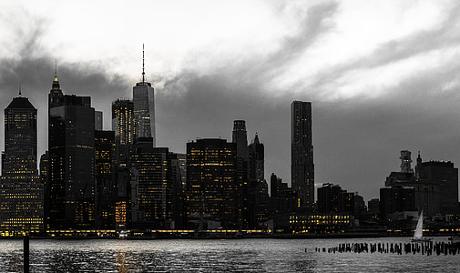 photograph of city thumbnail