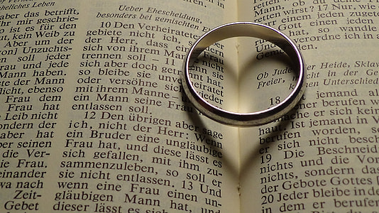 silver ring thumbnail
