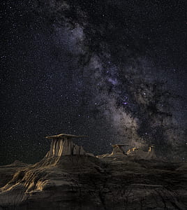 rocky mountain with stars background thumbnail