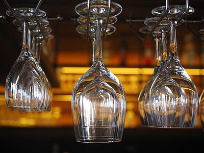 clear wine glasses thumbnail