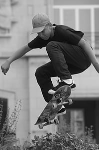 man, person, building, motion thumbnail