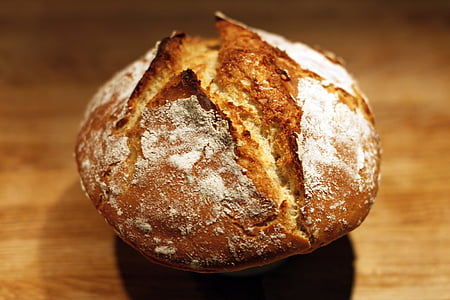 shallow focus photography of baked bread thumbnail