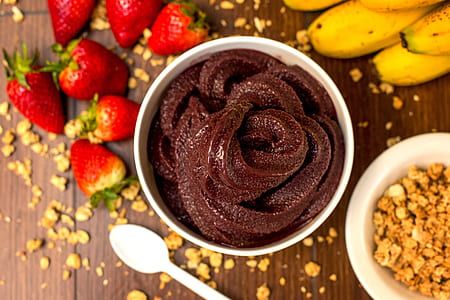 dessert and strawberries thumbnail